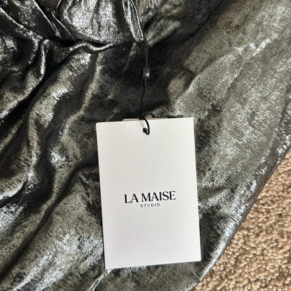 La Maise- NWT Metallic Silver Ruched Dropwaist Midi Foil Dress - Picture 5 of 9